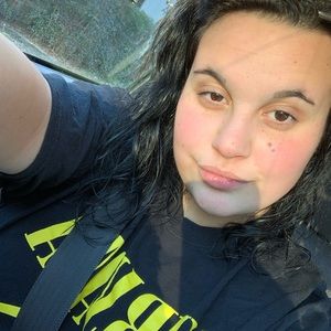 Meet your Posher, Hope